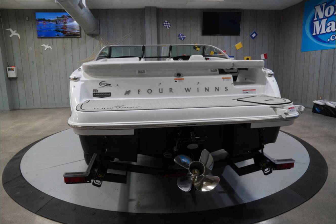 A photo of this 2026 Four Winns H1 Freedom