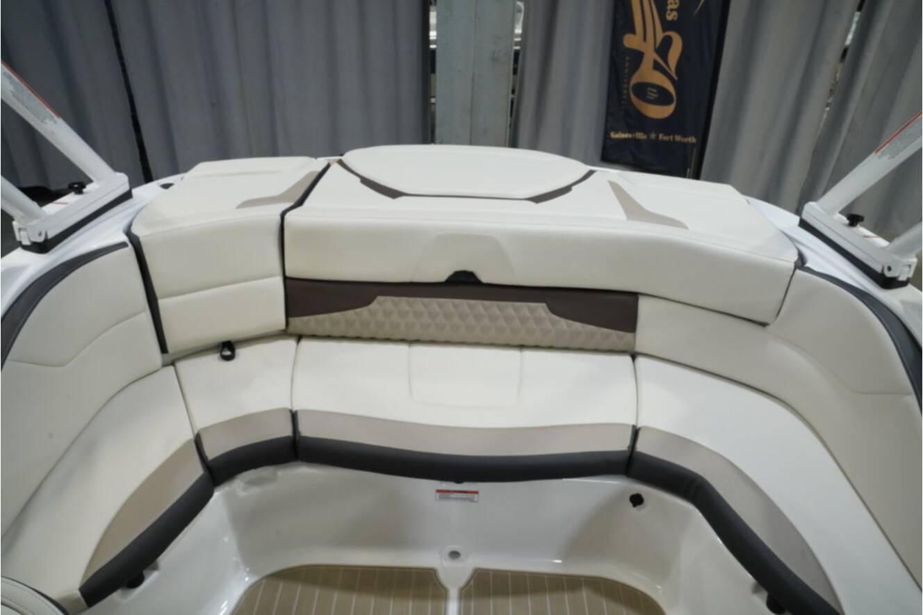 A photo of this 2025 Monterey 224FS