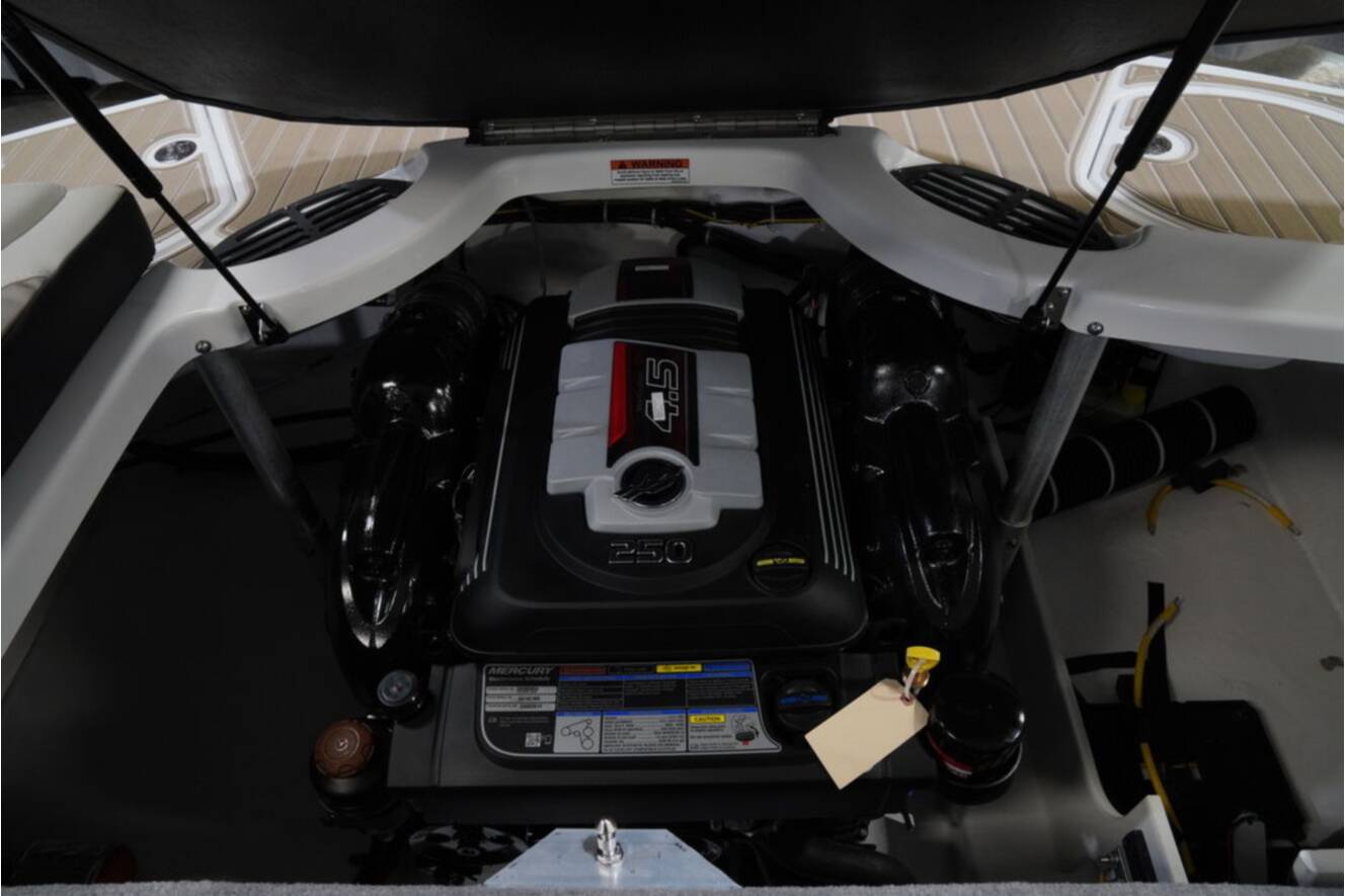 A photo of this 2025 Monterey 224FS