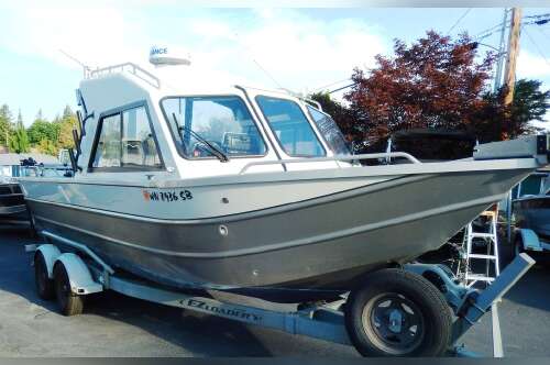 2014 Thunder Jet Luxor Offshore in portland OR