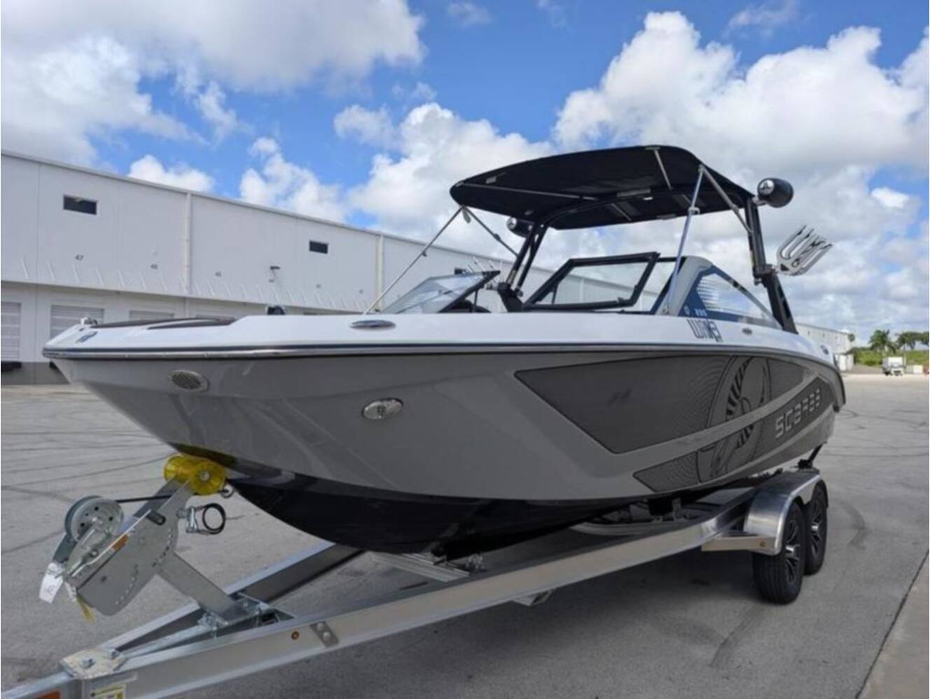A photo of this 2026 Scarab SB235 LX WAKE