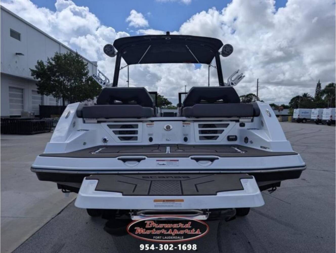 A photo of this 2026 Scarab SB235 LX WAKE
