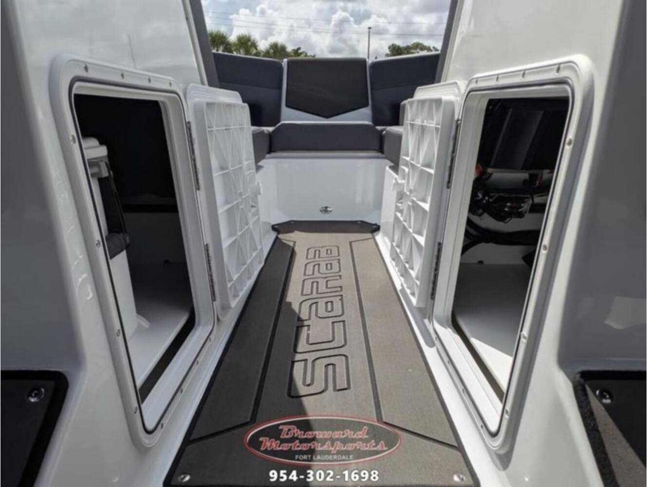 A photo of this 2026 Scarab SB235 LX WAKE