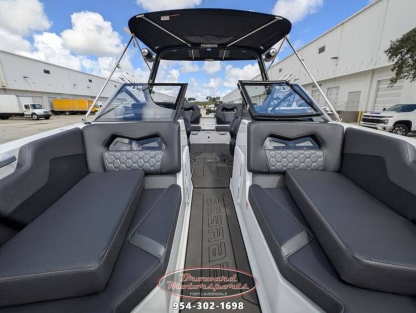 A photo of this 2026 Scarab SB235 LX WAKE