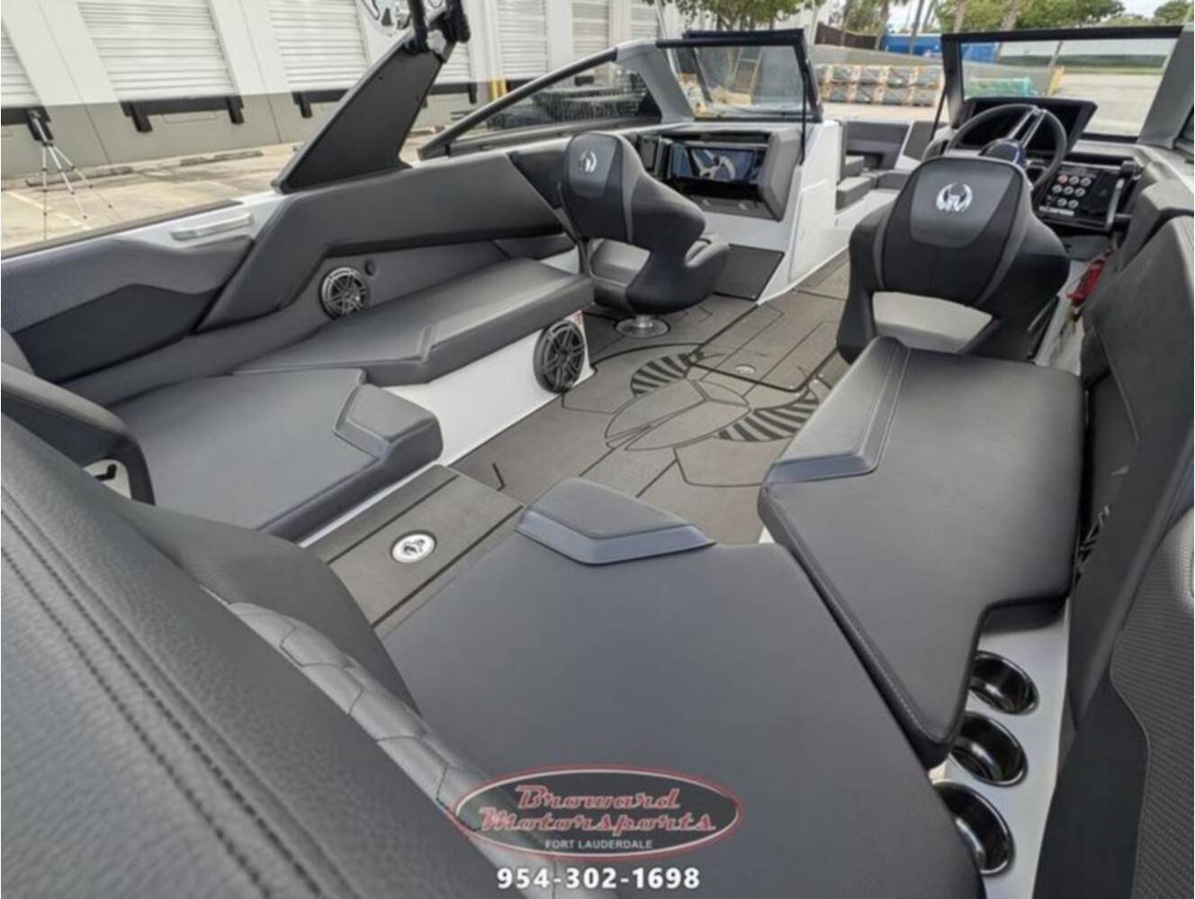 A photo of this 2026 Scarab SB235 LX WAKE