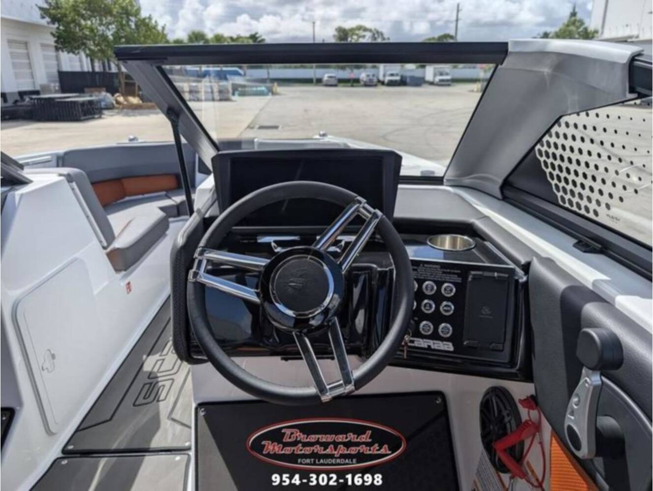 A photo of this 2026 Scarab 235 LX Wake