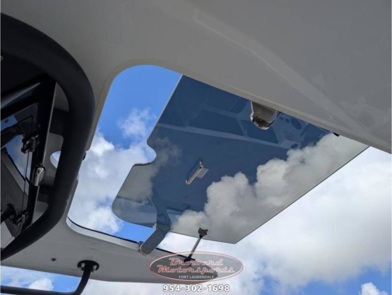 A photo of this 2026 Scarab 255 Open LX