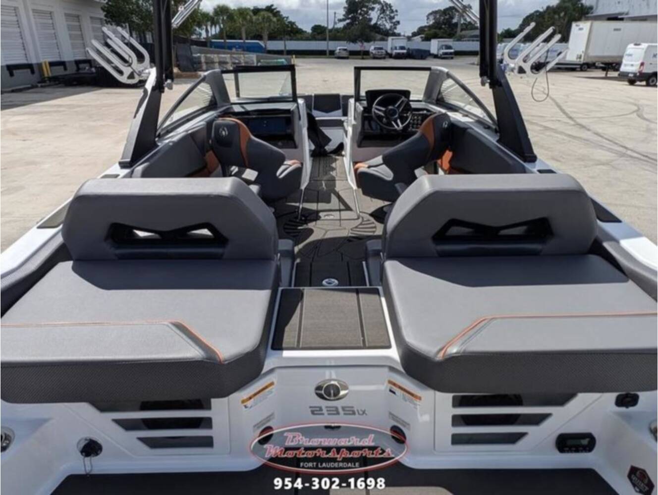 A photo of this 2026 Scarab 235 LX Wake