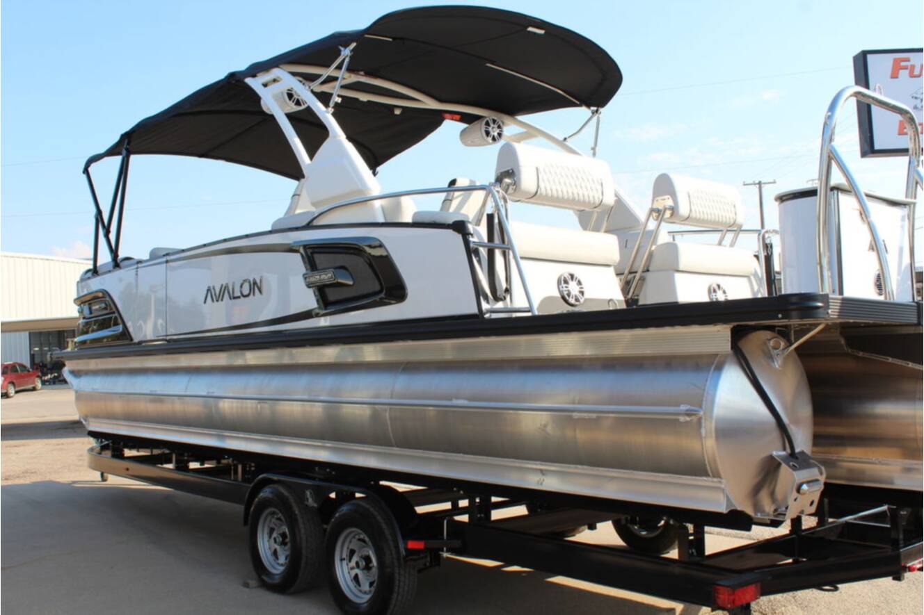 A photo of this 2026 Avalon Excalibur LTD Quad Lounge 25 FT