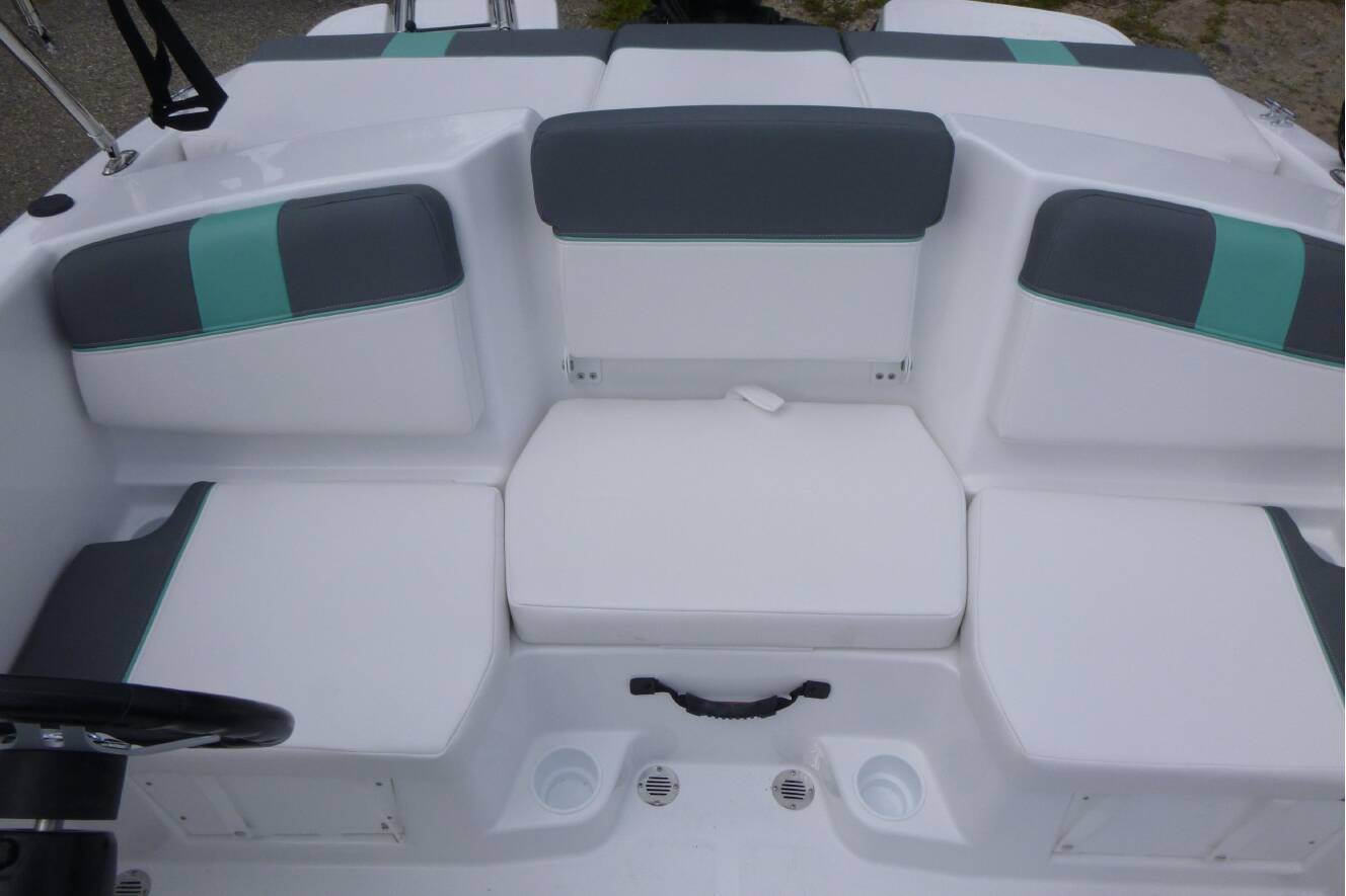 A photo of this 2026 Tahoe T16