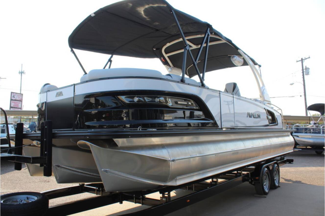 A photo of this 2026 Avalon Excalibur LTD Quad Lounge 25 FT