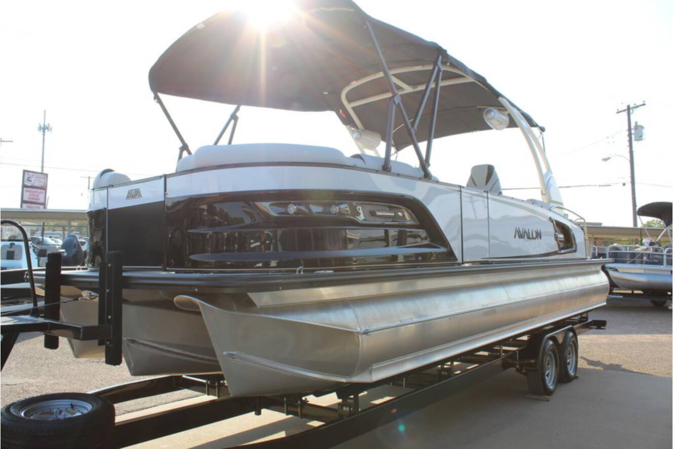 A photo of this 2026 Avalon Excalibur LTD Quad Lounge 25 FT