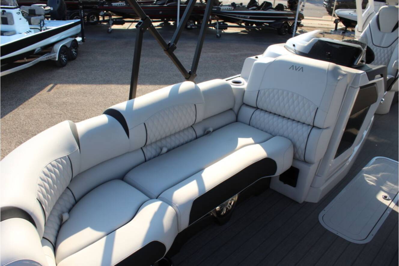 A photo of this 2026 Avalon Excalibur LTD Quad Lounge 25 FT