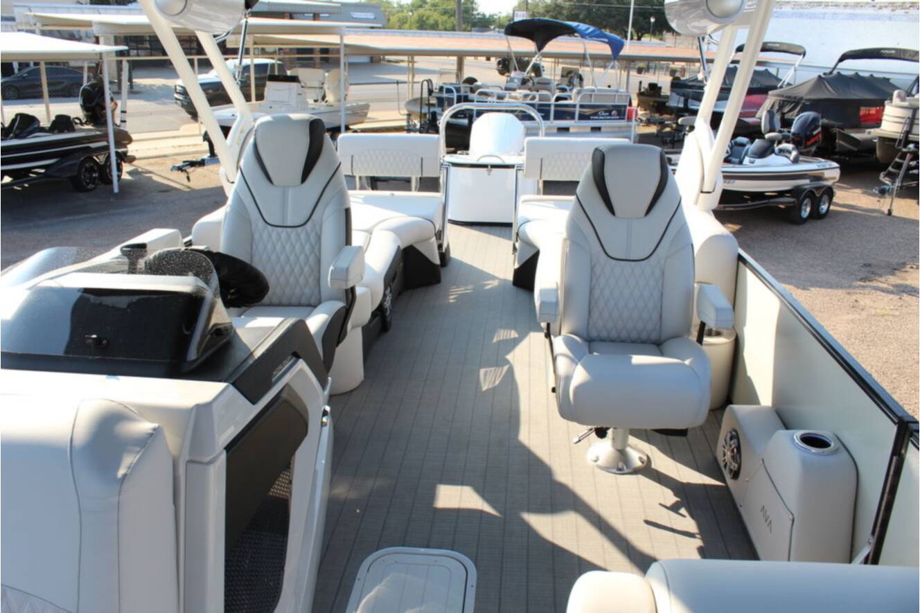 A photo of this 2026 Avalon Excalibur LTD Quad Lounge 25 FT