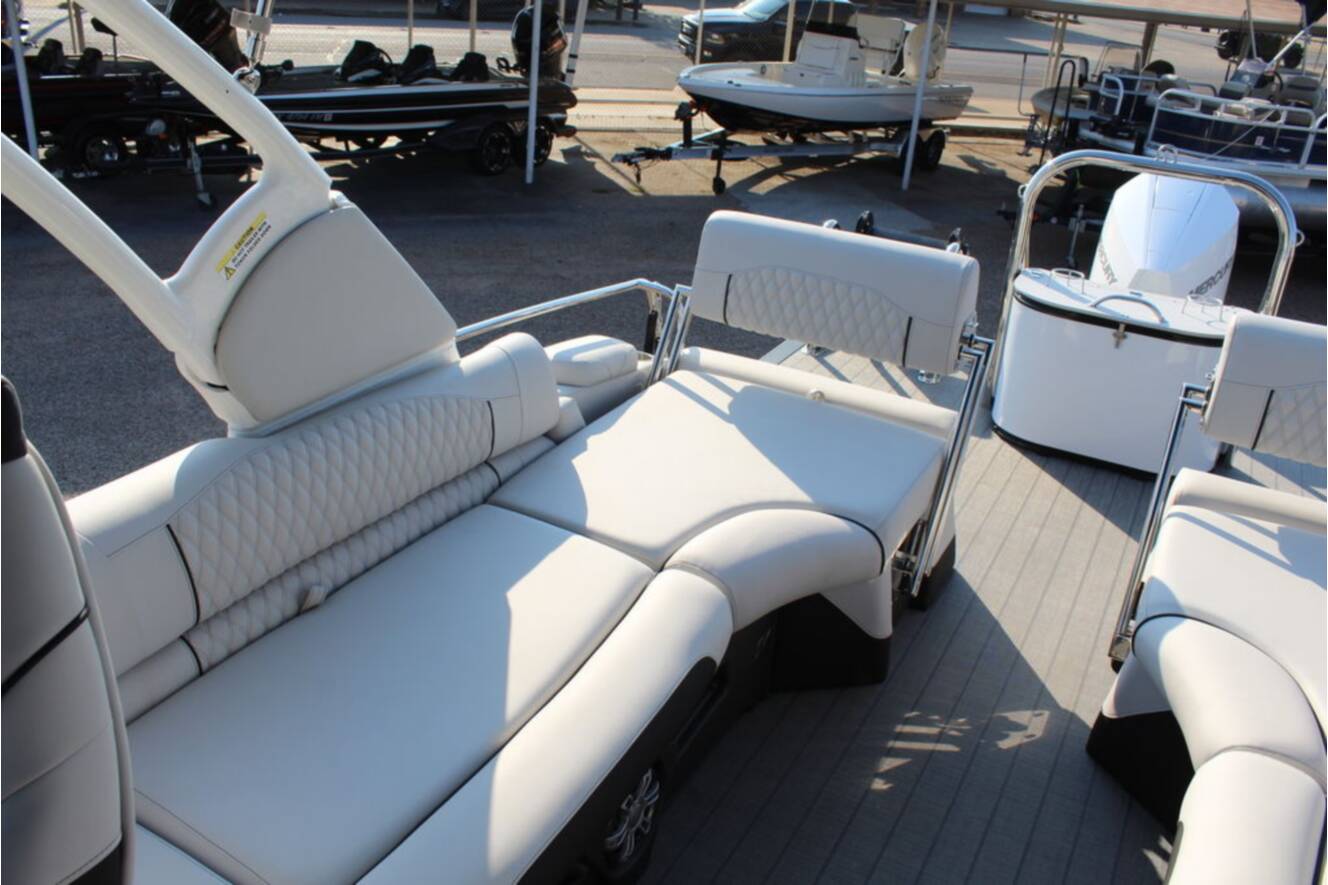 A photo of this 2026 Avalon Excalibur LTD Quad Lounge 25 FT