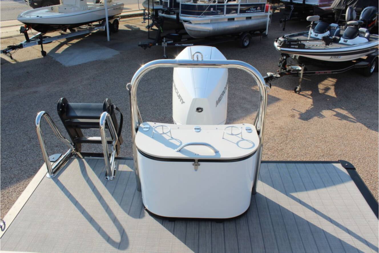 A photo of this 2026 Avalon Excalibur LTD Quad Lounge 25 FT
