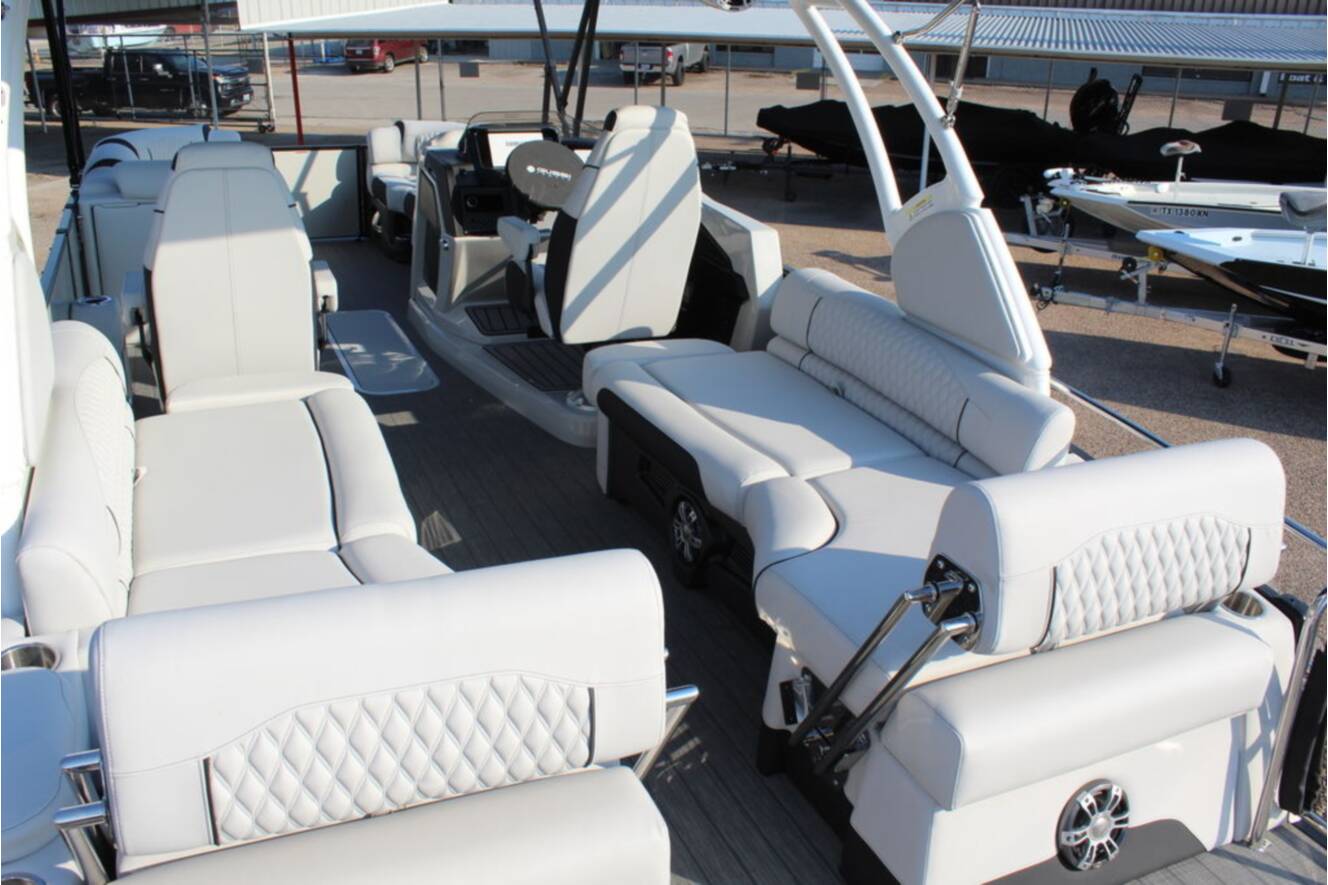 A photo of this 2026 Avalon Excalibur LTD Quad Lounge 25 FT