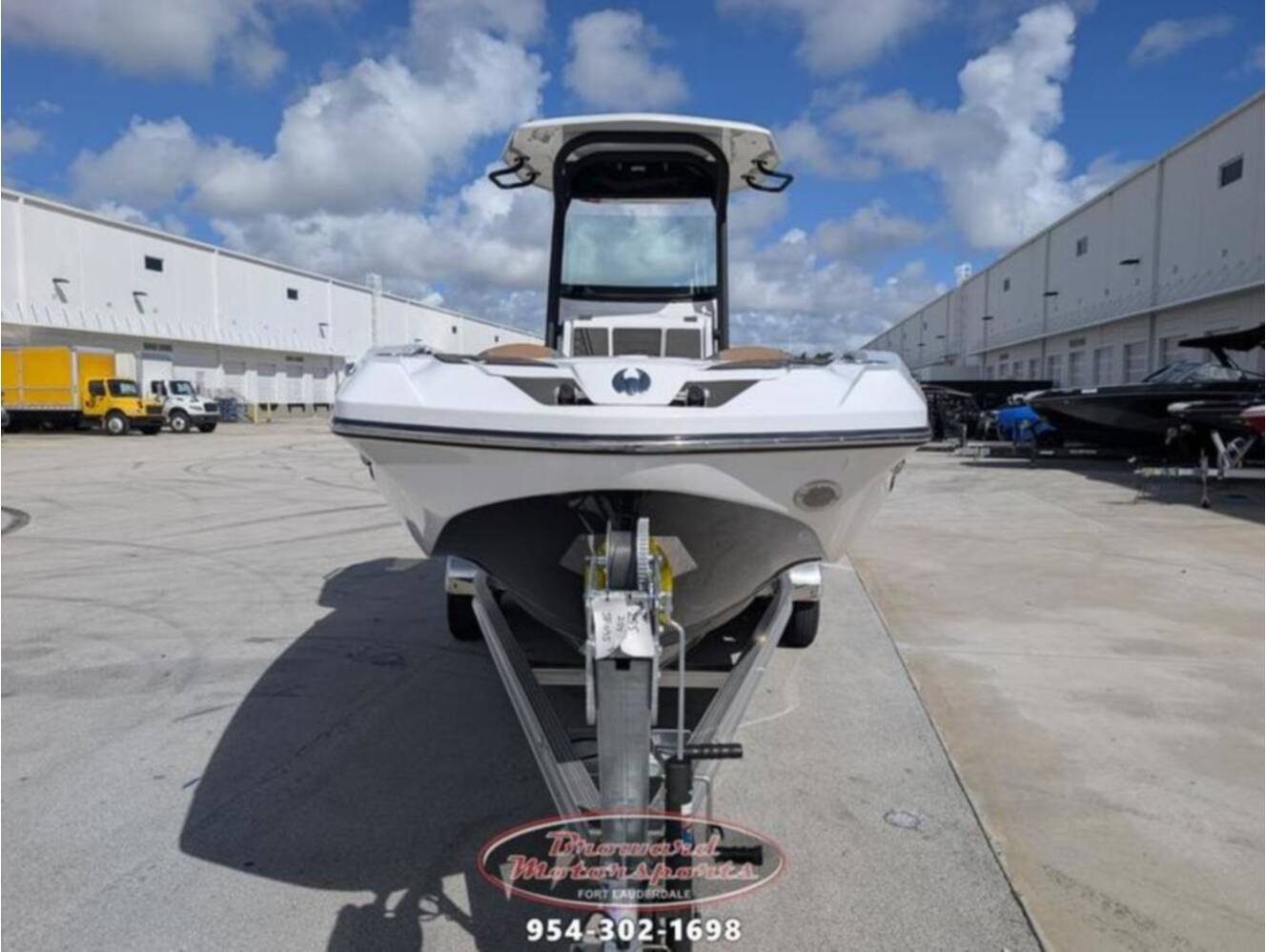 A photo of this 2026 Scarab 255 Open LX