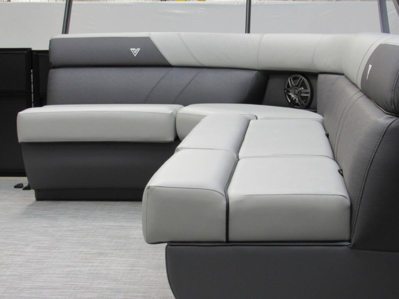 A photo of this 2026 Viaggio Lago V20C