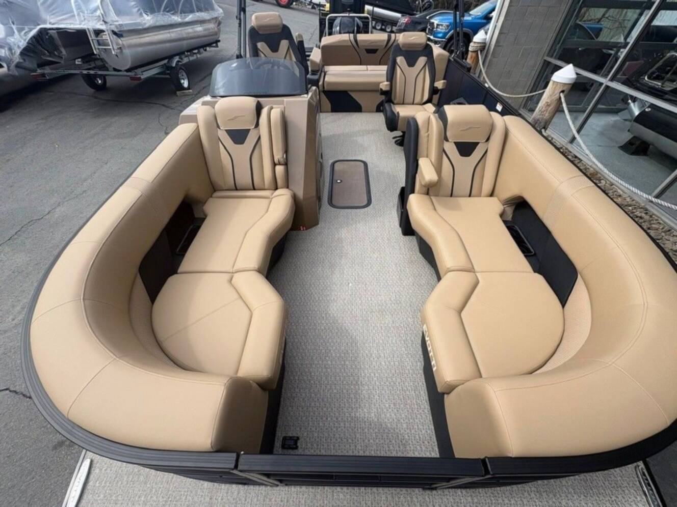 A photo of this 2026 Evotti 723CS