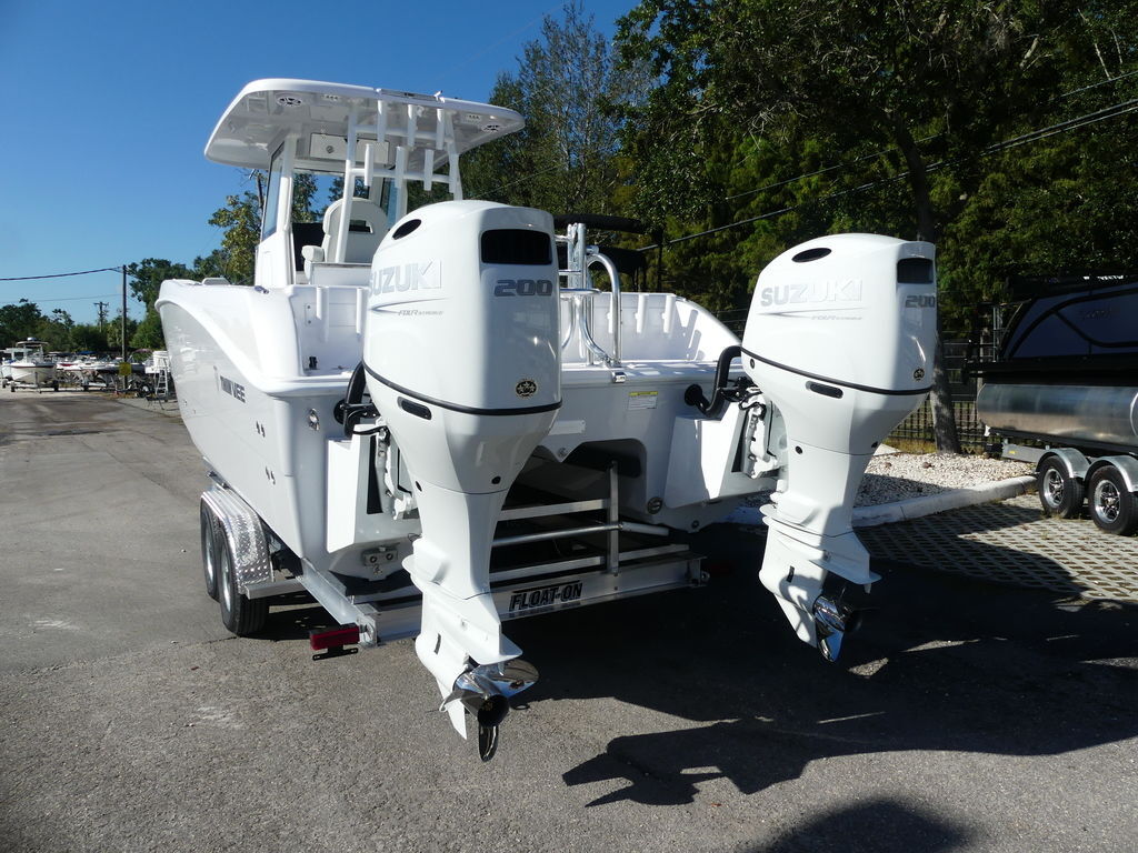 New 2027 Twin Vee 260 Gfx Cc 260 Cc For Sale in Lake Placid, FL