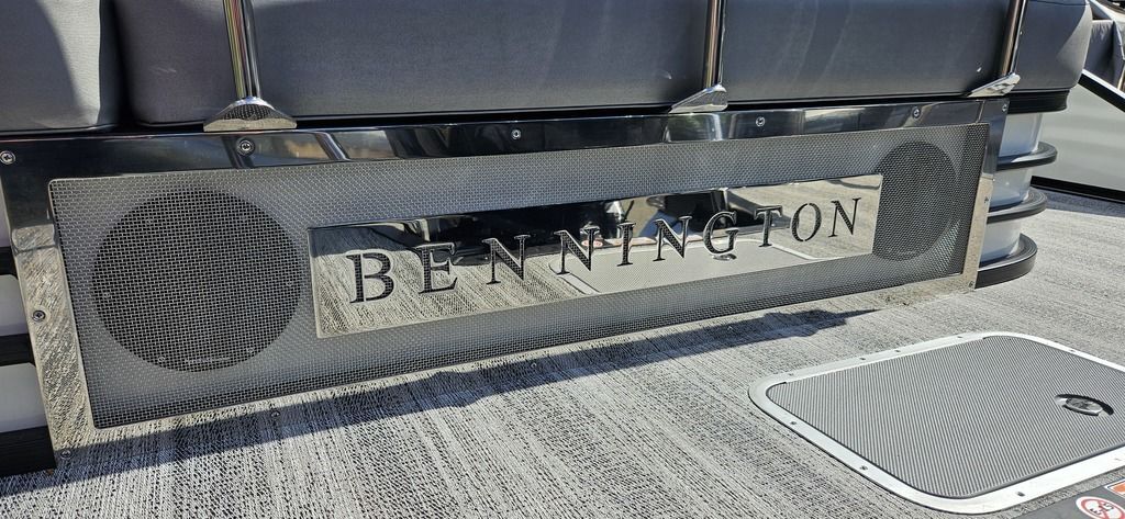 2026 Bennington L Swingback 24 LSB in greentown PA