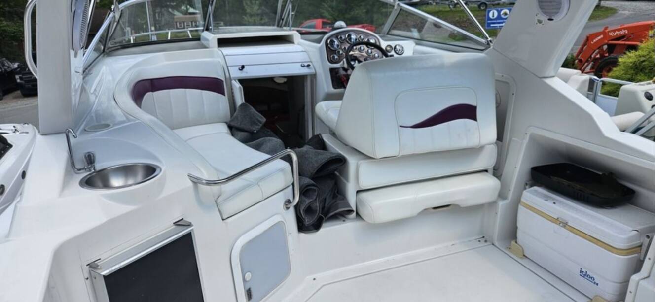 A photo of this 1997 Chris Craft CROWN
