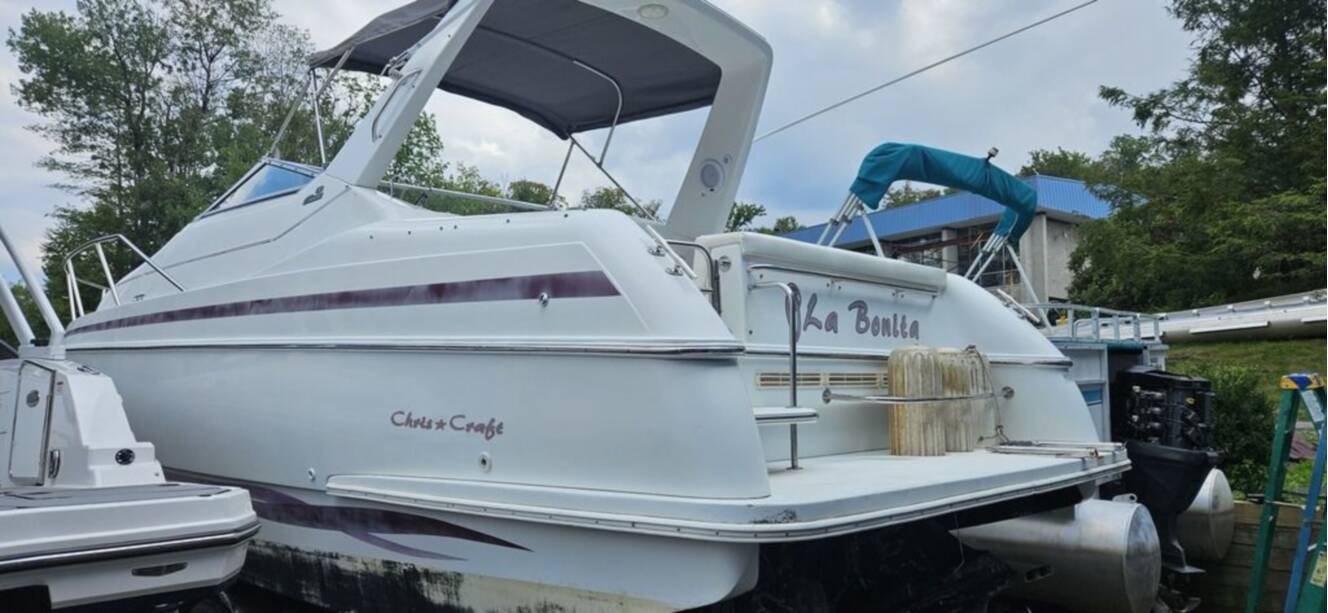 A photo of this 1997 Chris Craft CROWN