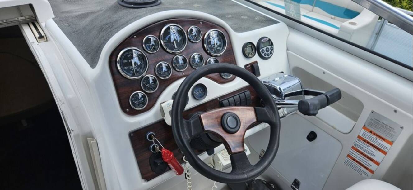 A photo of this 1997 Chris Craft CROWN
