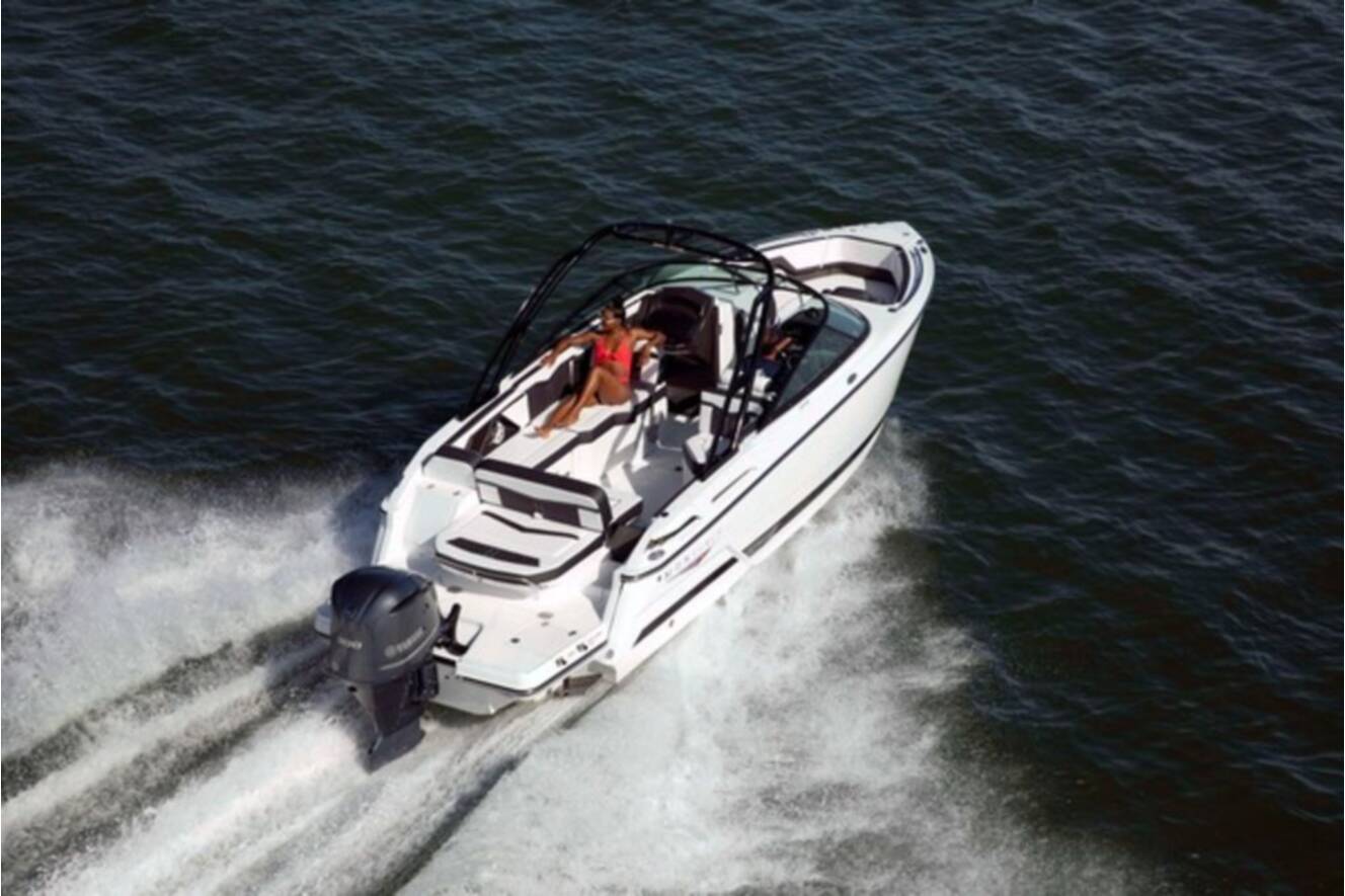A photo of this 2026 Monterey 255SS