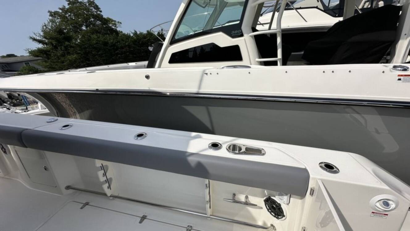A photo of this 2025 Boston Whaler 330 Outrage