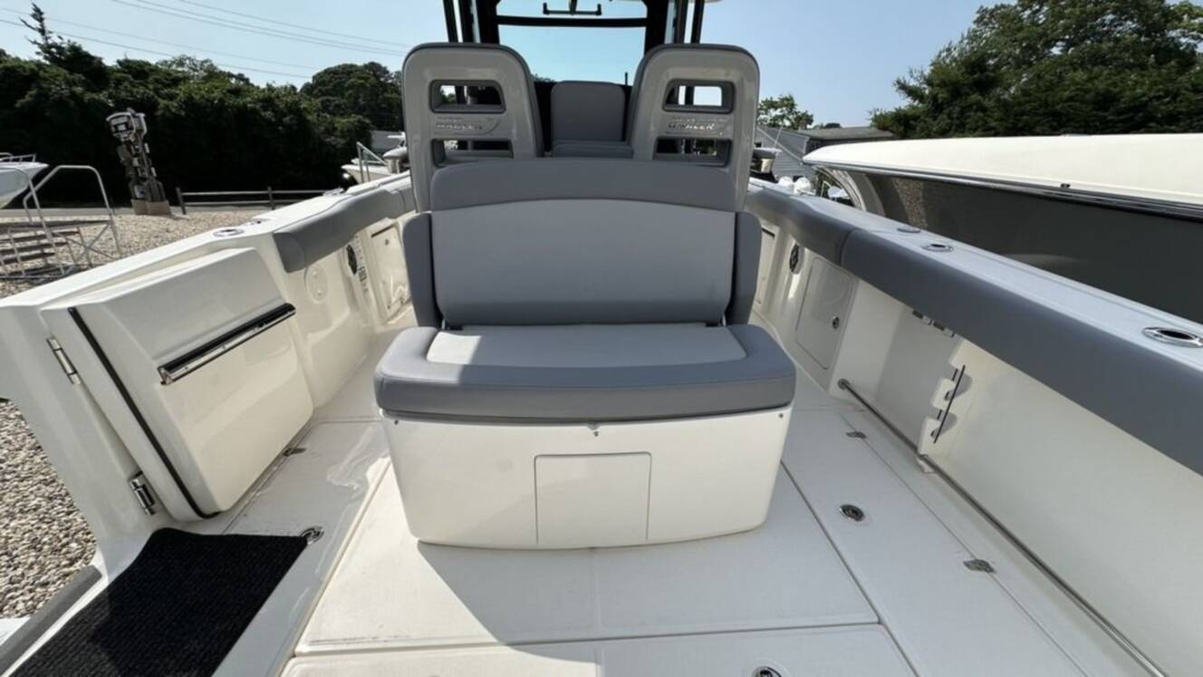 A photo of this 2025 Boston Whaler 330 Outrage