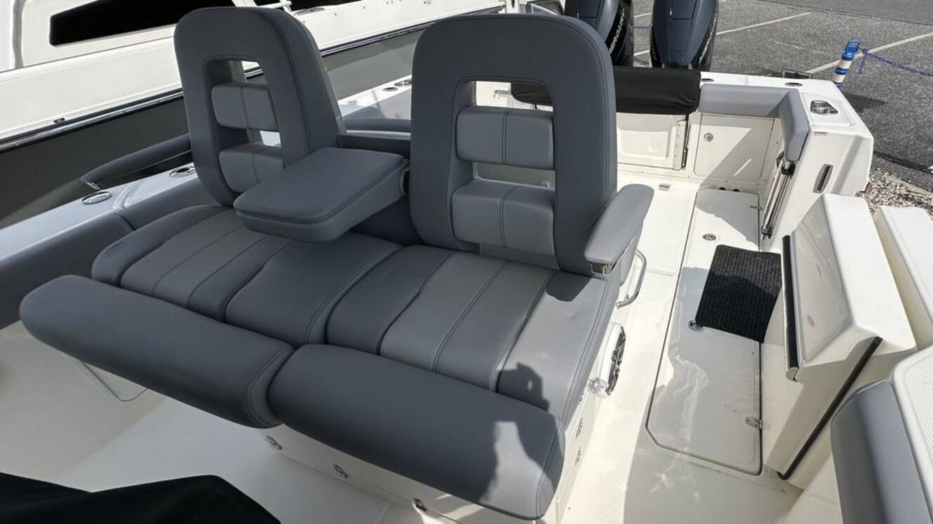 A photo of this 2025 Boston Whaler 330 Outrage