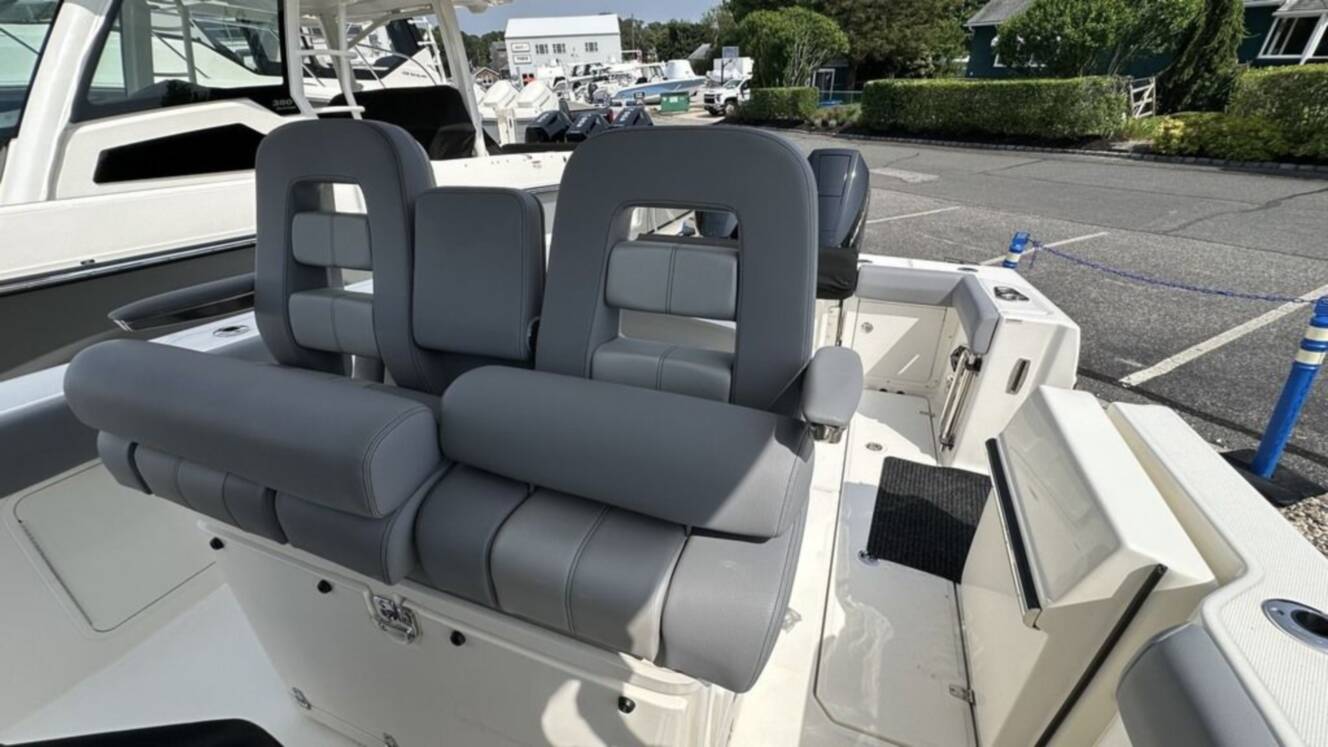 A photo of this 2025 Boston Whaler 330 Outrage