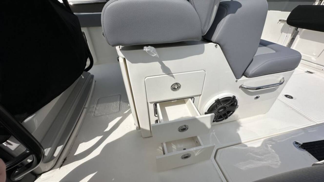 A photo of this 2025 Boston Whaler 330 Outrage