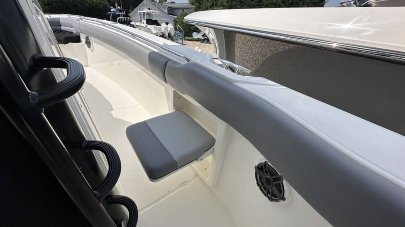 A photo of this 2025 Boston Whaler 330 Outrage