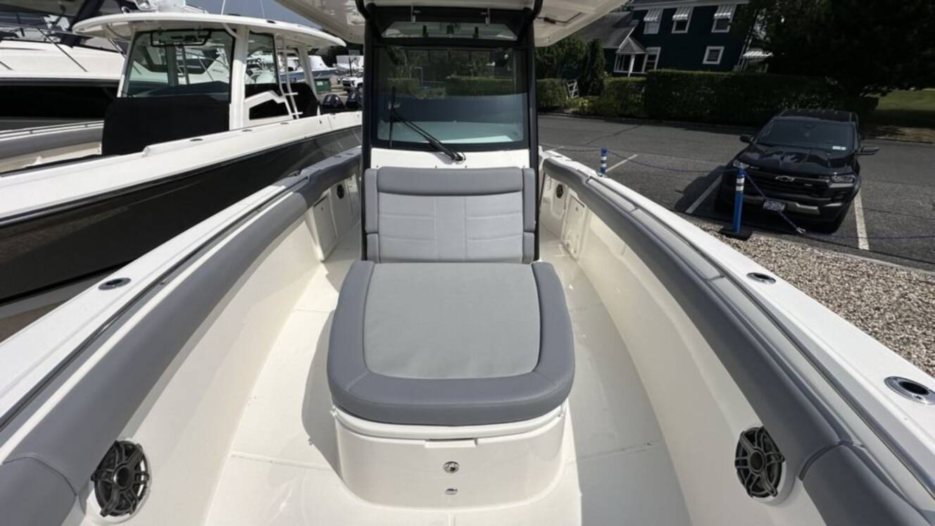 A photo of this 2025 Boston Whaler 330 Outrage