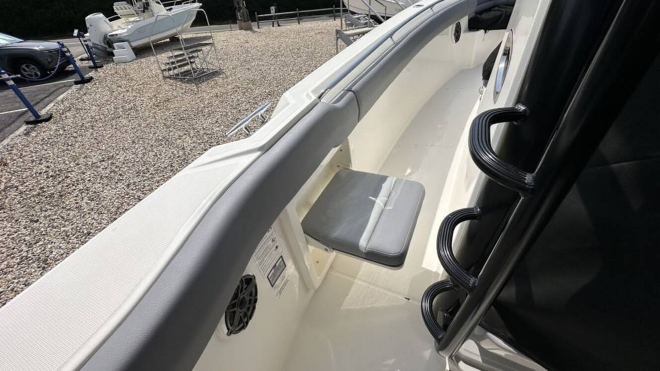 A photo of this 2025 Boston Whaler 330 Outrage