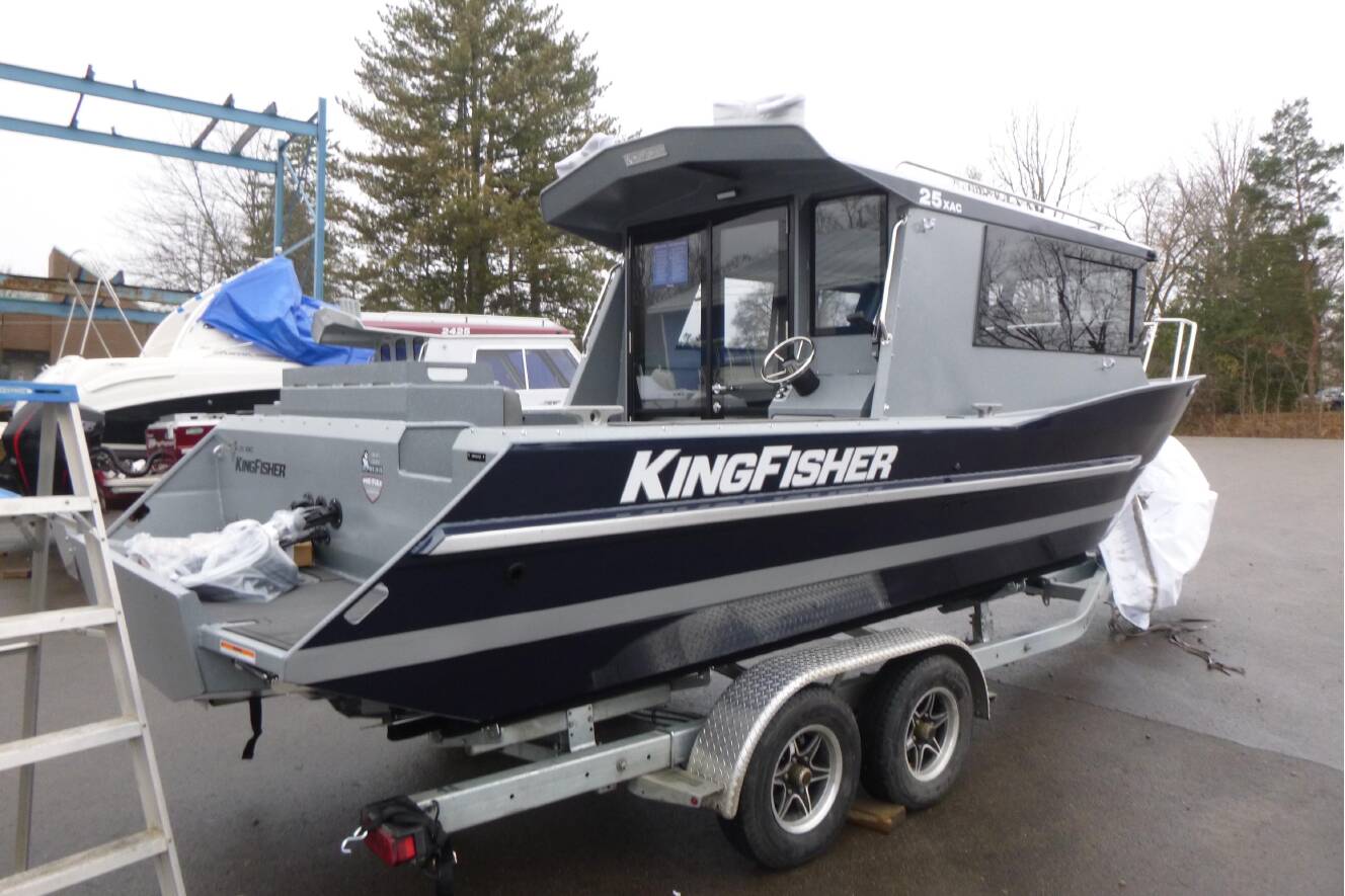 A photo of this 2026 Kingfisher 25 XAC