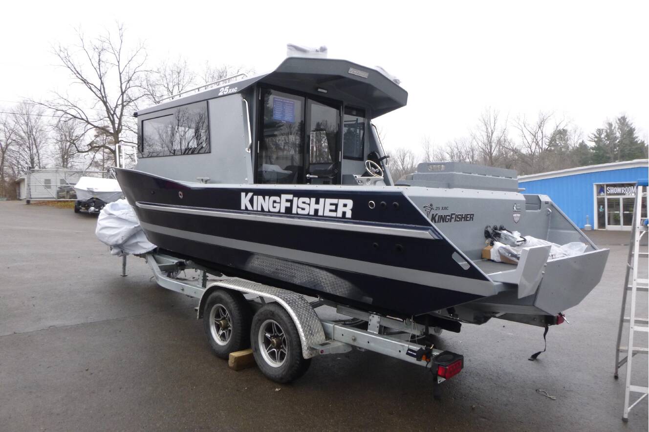 A photo of this 2026 Kingfisher 25 XAC