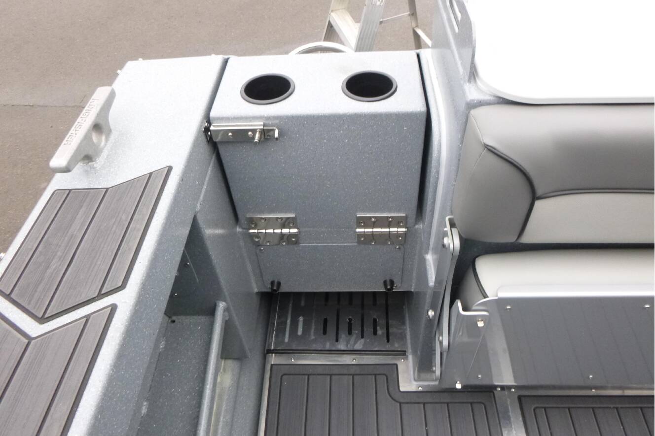 A photo of this 2026 Kingfisher 25 XAC