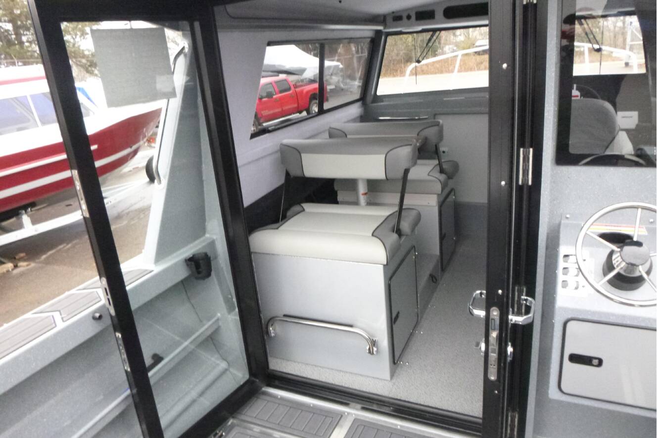 A photo of this 2026 Kingfisher 25 XAC
