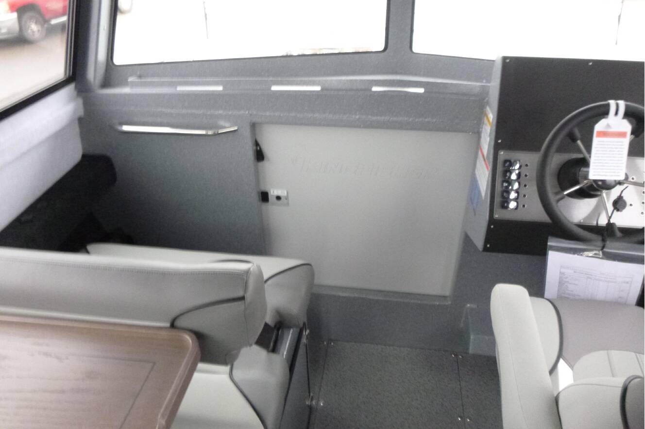 A photo of this 2026 Kingfisher 25 XAC