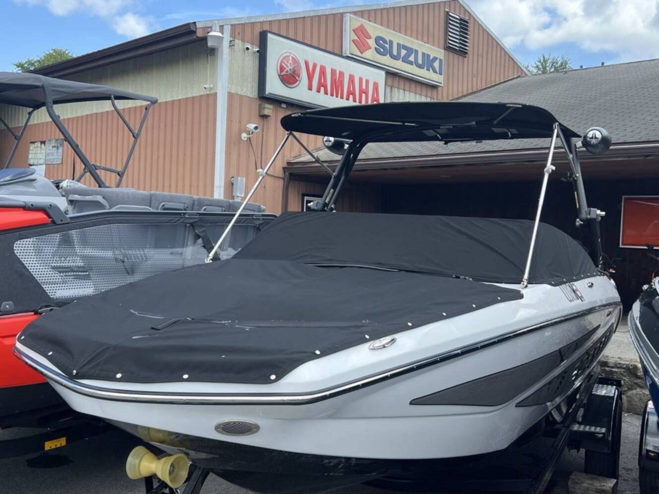 A photo of this 2024 Scarab 215 Wake ID