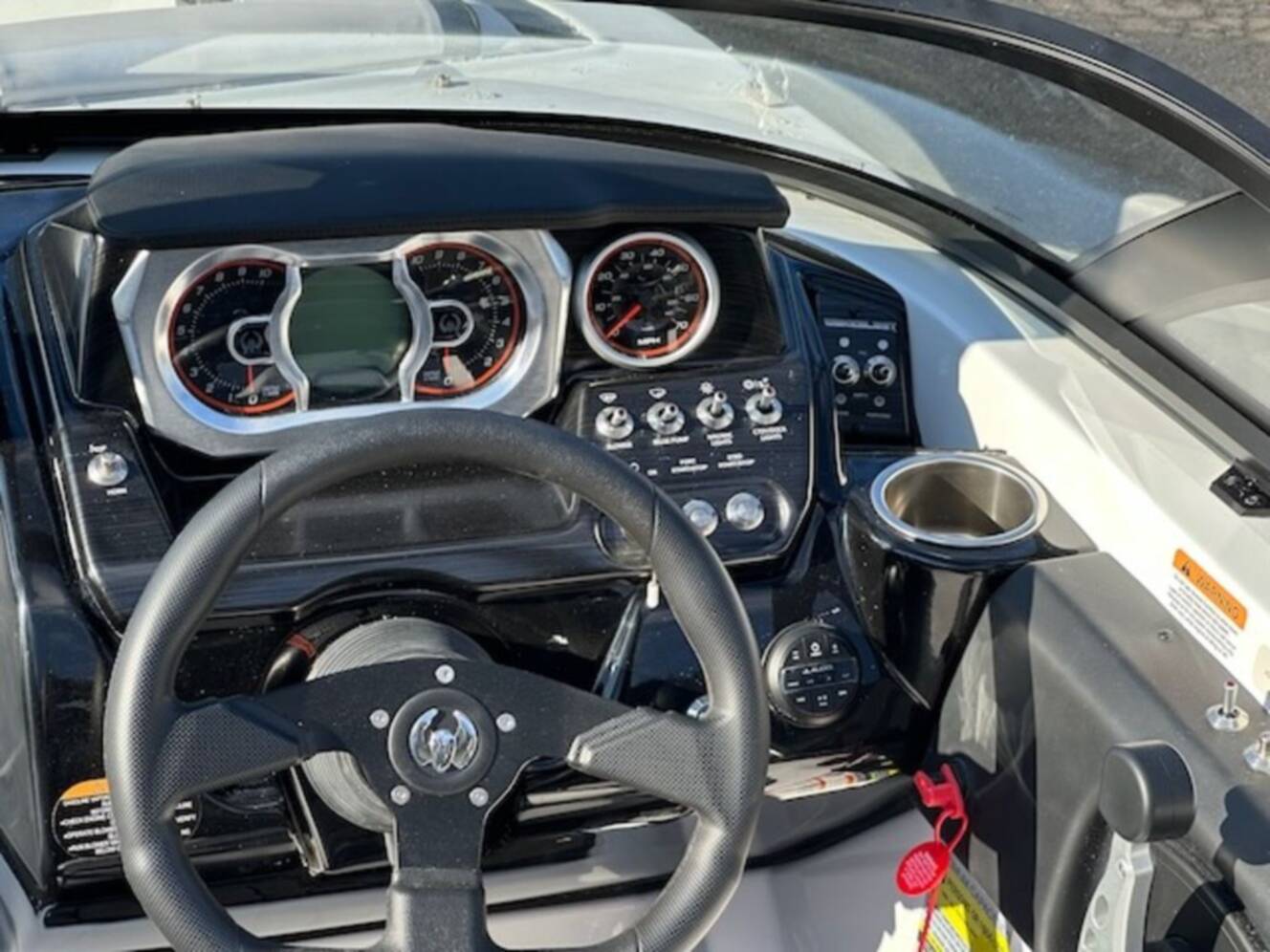 A photo of this 2024 Scarab 215 Wake ID