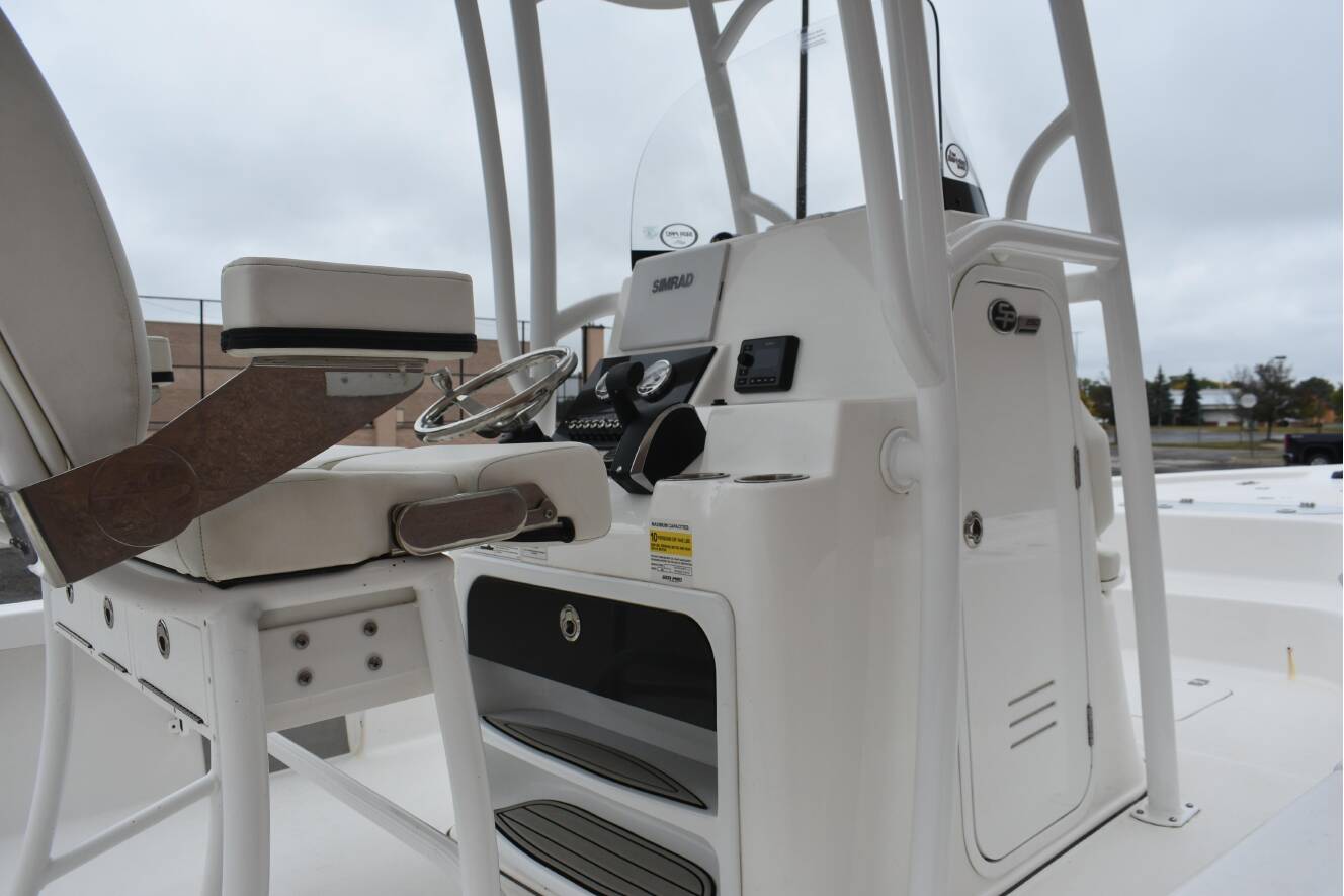 A photo of this 2025 Sea Pro 250 Bay