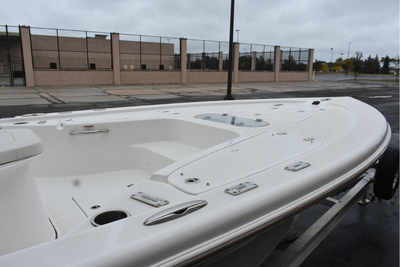 A photo of this 2025 Sea Pro 250 Bay