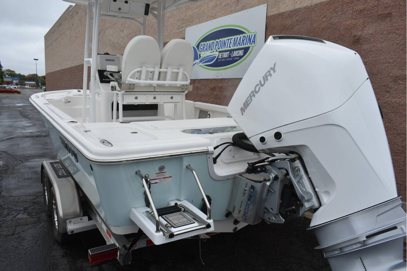 A photo of this 2025 Sea Pro 250 Bay