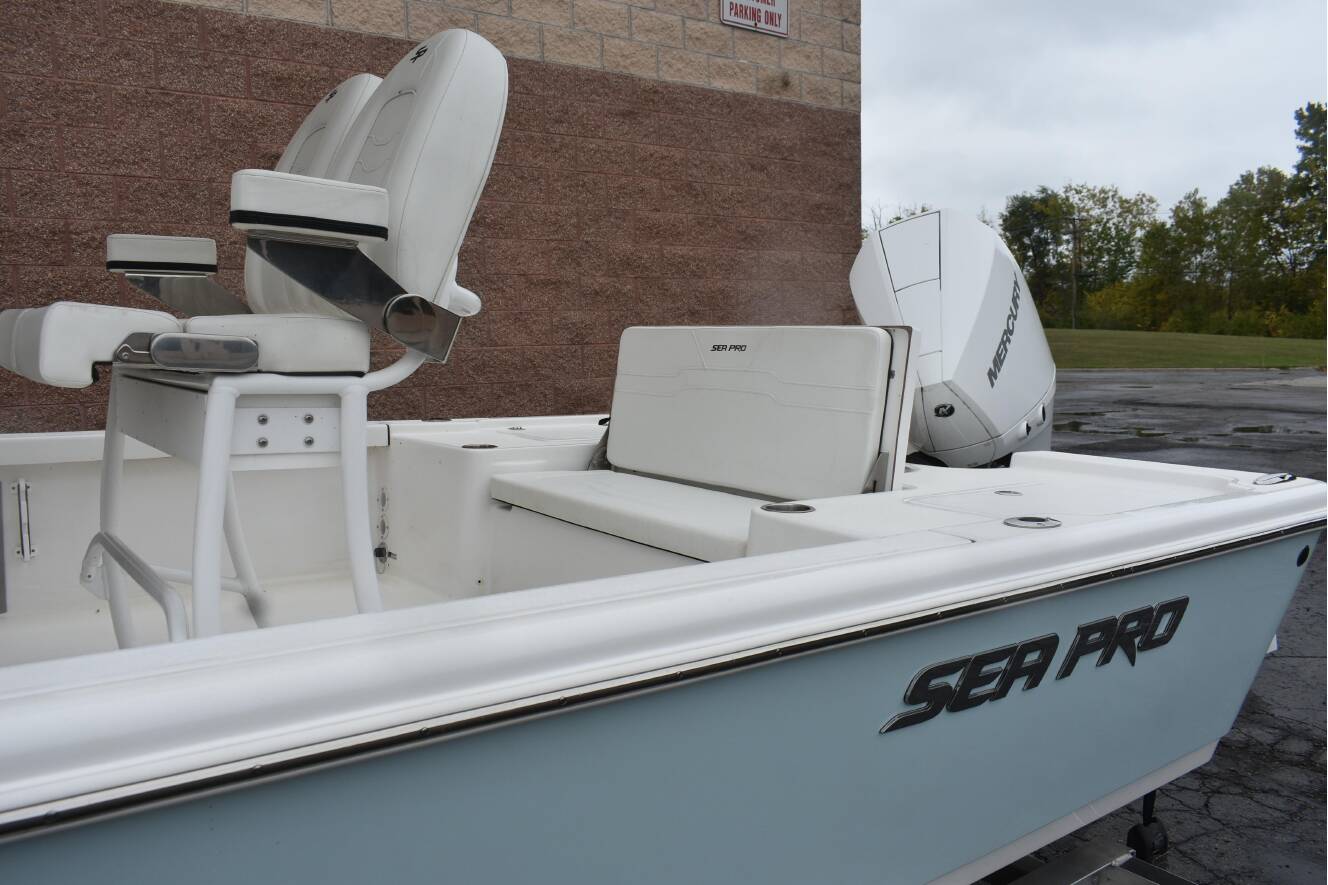 A photo of this 2025 Sea Pro 250 Bay