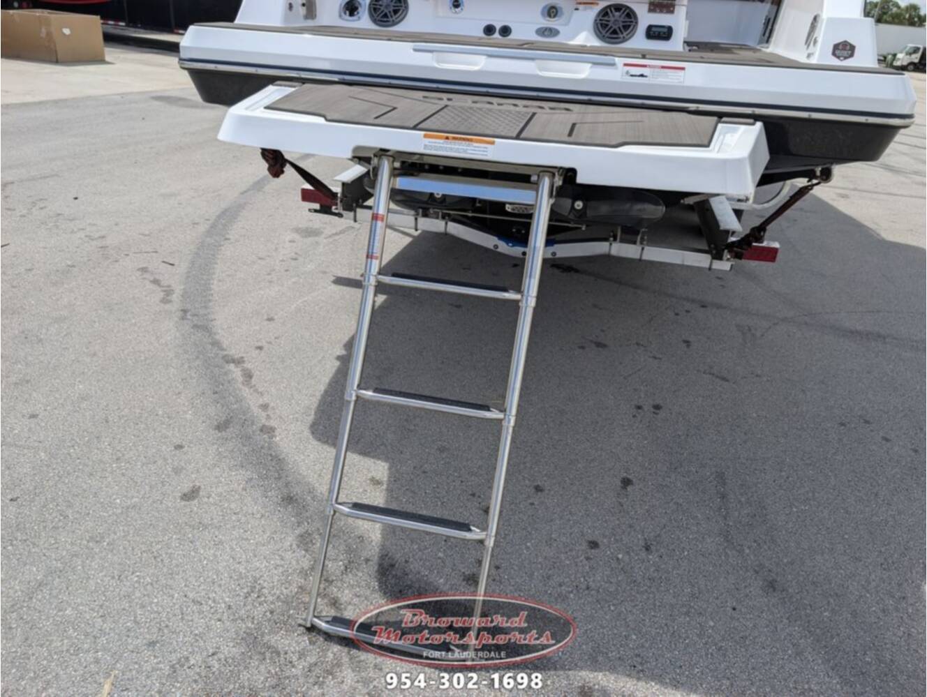 A photo of this 2026 Scarab SB285 LX WAKE